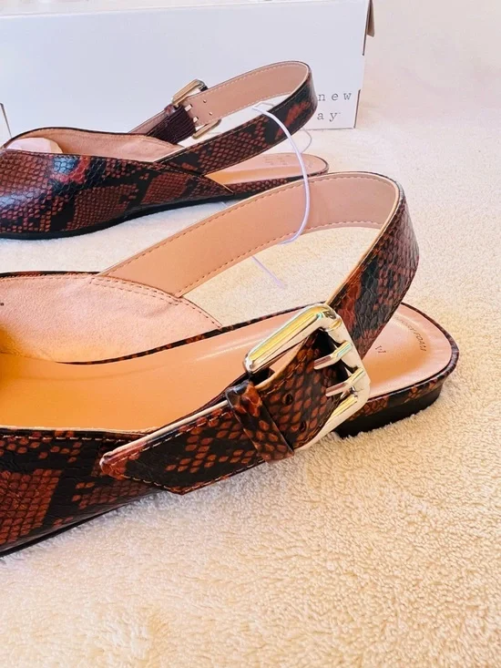 Snake Print Slingback Flats Pointed Toe Neutral Chic Minimalist SIZE 8.5 NWT - Picture 5 of 10